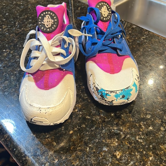 NWOT 1 of 1 Custom Rare Nike Hurricans - Picture 2 of 6